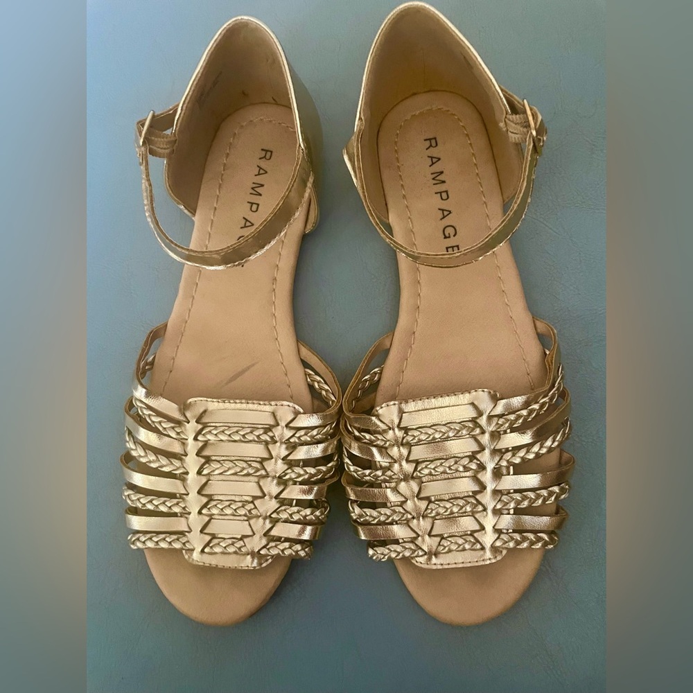 Rampage Gold Flat Sandal Size 7.
